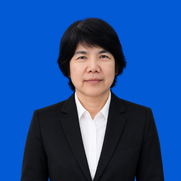 นางสาวอาภา เทพรัตน์ 