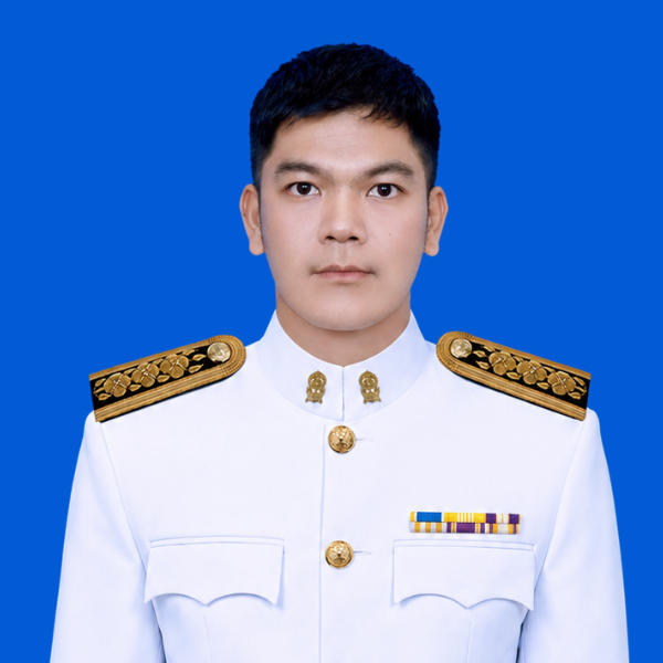 นายศิลปวรรธน์ ช่วยเอื้อวิชญกุล