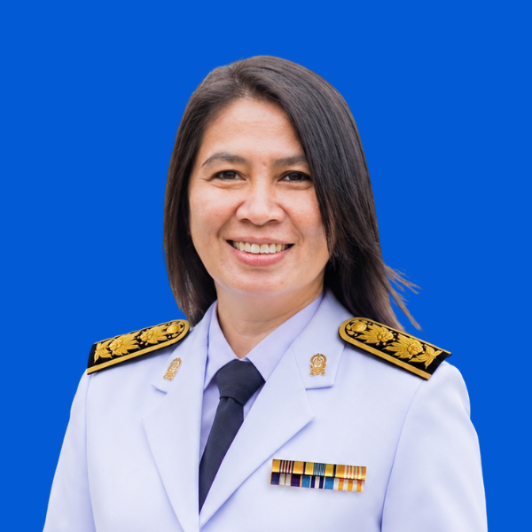 นางรัตติญา เชตพันธ์ 