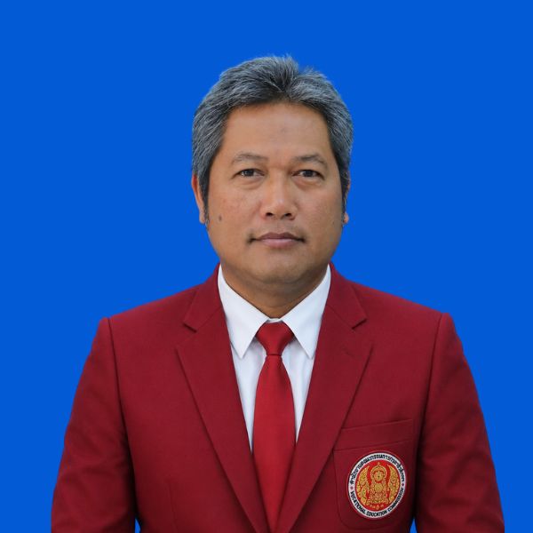 นายชัยชาญ มั่นปาน 