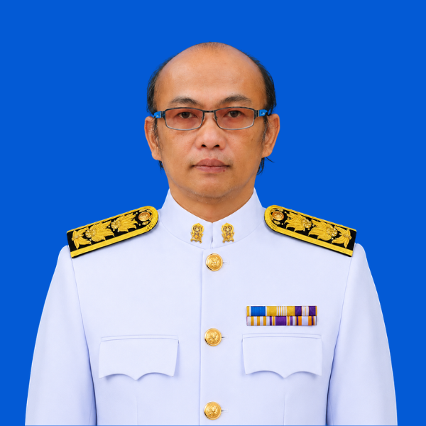 นายเพทาย บัวงาม 