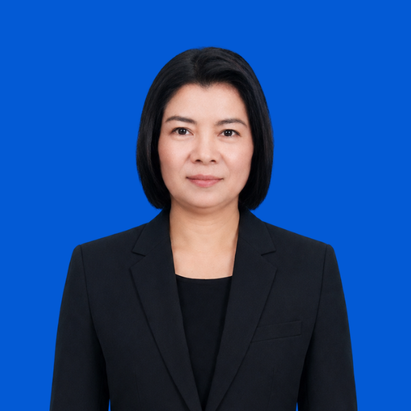 นางขนิษฐา รอดพงศ์ 