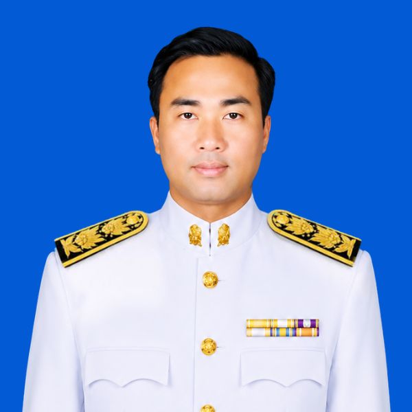 นายปิติชัย บุญชื่น 