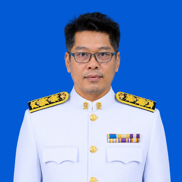 นายชัยวุฒ ขันอาสา 