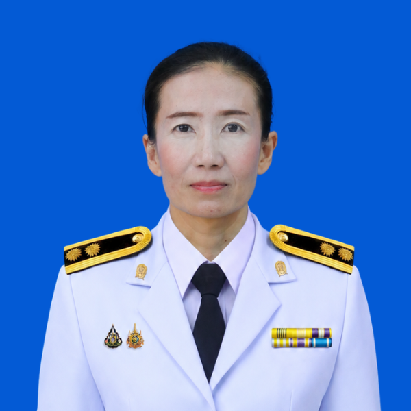 นางสาวปวีณ์ฉัตร เจริญรัตน์ 