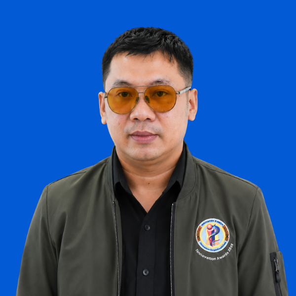 นายธรรศกร เกตุวงศ์